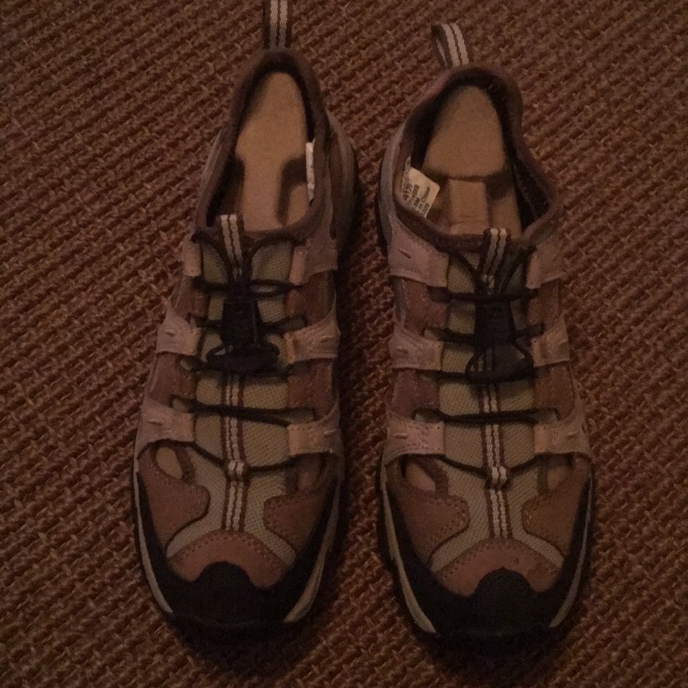 Cabela’s hiking/walking shoes